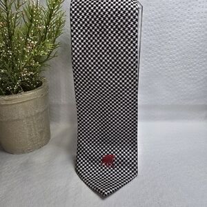 The Shirt Shop Black and White Houndstooth Tie with Red Elephant Roll Tide